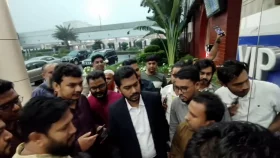 চিকিৎসার জন্য সিঙ্গাপুর গেলেন নুরুল হক নুর