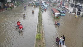 বৃষ্টির পানিতে বিদ্যুৎপৃষ্টে বংশালে যুবকের মৃত্যু