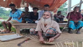 শেষ বয়সেও থেমে নেই গণি মিয়ার জীবন সংগ্রাম