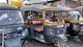 ফরিদপুরে চাঁদা না দেওয়ায় মাহেন্দ্র স্ট্যান্ডে হামলা ভাঙচুর, আহত ১০