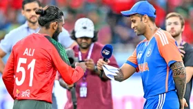 জাকেরের নেতৃত্বে ভারতের বিপক্ষে চার পরিবর্তন নিয়ে বোলিংয়ে বাংলাদেশ