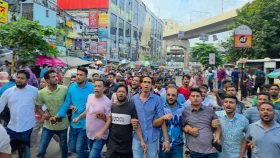 ঢাকায় আ. লীগের ঝটিকা মিছিলের চেষ্টা: ১৪ ককটেলসহ গ্রেপ্তার ২৪৪