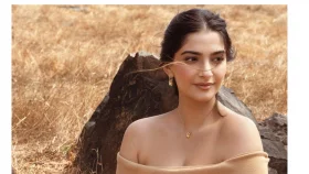 বিরতি ভাঙছেন সোনম