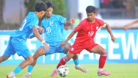 টাইব্রেকারে ভারতের কাছে হেরে শিরোপা স্বপ্নভঙ্গ বাংলাদেশের