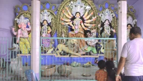 মহাষষ্ঠীর মধ্য দিয়ে ঝিনাইদহে শারদীয় দুর্গোৎসব শুরু