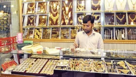 দেশের সব জুয়েলারি প্রতিষ্ঠান বন্ধ থাকবে আজ
