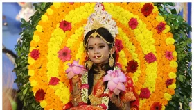 মহাঅষ্টমীতে কুমারীরূপে দেবী