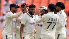 বুমরা-সিরাজের গতির ঝড়ে ক্যারিবিয়ানদের লেজেগোবরে অবস্থা