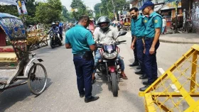 ট্রাফিক আইন লঙ্ঘনে ডিএমপির ১৪৩৭ মামলা