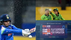 ভারত-পাকিস্তান ম্যাচে মশার উৎপাত, খেলা থামিয়ে স্প্রে করল খেলোয়াড়রা