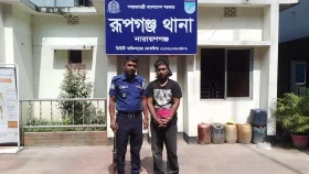 রূপগঞ্জে ছবি ভাইরাল করার কথা বলে কিশোরীকে ব্ল্যাকমেলিং, যুবক গ্রেপ্তার