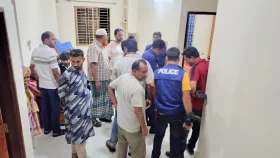 রামগঞ্জে ব্যবসায়ীর স্ত্রী ও মেয়েকে গলা কেটে হত্যা