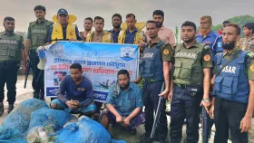 শিবালয়ে নিষেধাজ্ঞা অমান্য করে ইলিশ শিকার, আটক ৩