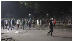 গভীর রাতে ঢাবি ও ঢাকা কলেজের শিক্ষার্থীদের সংঘর্ষ