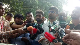 ভোটকেন্দ্রে বাধা, অভিযোগ ছাত্রদলের ভিপি প্রার্থীর
