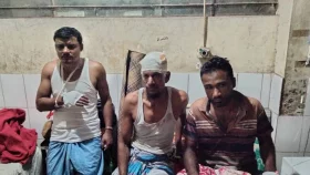 বিয়েতে হুজুরকে দাওয়াত না দেওয়ায় সংঘর্ষ, আহত ১১