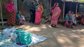 সাটুরিয়ায় ডোবায় মিলল প্যারালাইজড বৃদ্ধার মরদেহ, রহস্যজনক মৃত্যু!