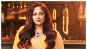 কটাক্ষে জর্জরিত শ্রীলেখা