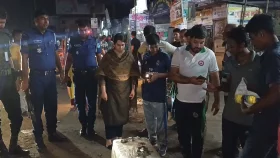 মাদারীপুরে জেলি মেশানো চিংড়ি ধ্বংস