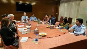 এনসিপির সঙ্গে যুক্তরাষ্ট্রের আইআরআই প্রতিনিধি দলের বৈঠক