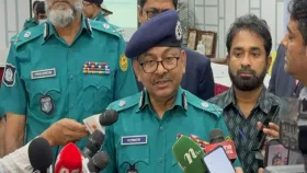 সোশ্যাল মিডিয়ায় যেসব মিছিল দেখা যায়, বাস্তবে তেমন কিছু নয়