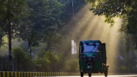 কুয়াশামুক্ত নতুন বছর শুরু রাজধানীতে