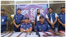 আনোয়ারায় ডাকাতির প্রস্তুতিকালে অস্ত্রসহ গ্রেপ্তার ৭