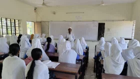 শিক্ষার্থীদের ক্ষতি পোষাতে শনিবারও ক্লাস নিলেন শিক্ষকরা