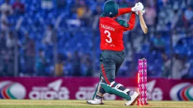 ছক্কা মেরেও হিট আউট তাসকিন, ১৬ রানে হারলো বাংলাদেশ