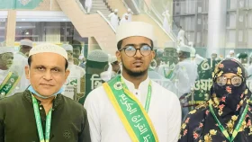 হাফেজ হয়ে বাবা-মায়ের ইচ্ছে পূরণ করলেন নাজমুল ইসলাম