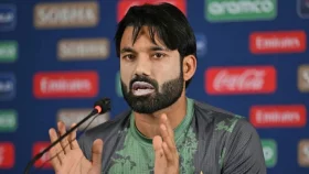 কেন্দ্রীয় চুক্তি প্রত্যাখ্যান করে বাদ পড়ার ব্যখ্যা চাইলেন রিজওয়ান