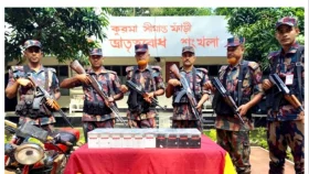 মৌলভীবাজারে বিজিবির অভিযানে ভারতীয় সিগারেট ও মোটরসাইকেল জব্দ