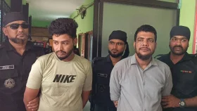 ফরিদপুরে পিস্তল ঠেকিয়ে ছিনতাইয়ের ঘটনায় ২ আসামি গ্রেপ্তার