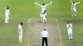 ওয়ানডে অধিনায়ক আউট করলেন টেস্ট অধিনায়ককে
