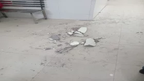 রামেক হাসপাতালের ছাদের পলেস্তার ভেঙে শিশু আহত