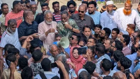 মুন্সীগঞ্জ-১ আসনে বিএনপি প্রার্থী পরিবর্তনের দাবিতে বিক্ষোভ