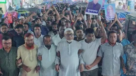 বিএনপি প্রার্থীর মনোনয়ন বাতিল চেয়ে তৃতীয় দিনের মতো বিক্ষোভ