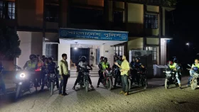 নাশকতা ঠেকাতে ঈশ্বরগঞ্জে পুলিশের 'হোন্ডা মোবাইল' অভিযান