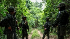 কম্বোডিয়ার সঙ্গে শান্তি চুক্তি স্থগিত করল থাইল্যান্ড