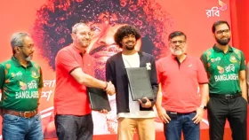 বাংলাদেশের হয়ে খেলা 'এখনো অবাস্তব' লাগে হামজার