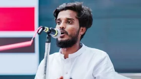 দিনে গলাবাজি করেন, রাতে বিএনপির কাছে ধরনা দেন