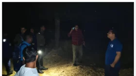 বালুখেকোদের ধরতে রাতের আঁধারে প্রশাসনের অভিযান