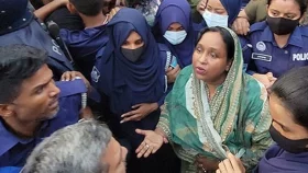 ৫ মামলায় সাবেক মেয়র আইভীর জামিন স্থগিত