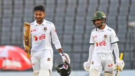 মুমিনুল পেলেন না সেঞ্চুরি; মাহমুদুলের হলো না ডাবল সেঞ্চুরি
