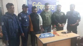 বোমা সরঞ্জামসহ ছাত্রলীগ-স্বেচ্ছাসেবক লীগের ৩ নেতা আটক