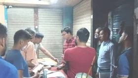 নাশকতা ঠেকাতে জ্বালানি তেল বিক্রি বন্ধে প্রশাসনের অভিযান