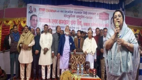 বিভেদ চাই না, সবাই মিলে মিশে থাকতে চাই
