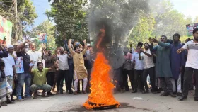জামালপুরে বিএনপির মনোনয়ন বঞ্চিত প্রার্থীর সমর্থদের বিক্ষোভ