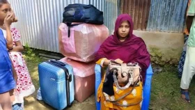 বিয়ের ৫ বছর পর স্বামীর বাড়িতে স্ত্রীর অনশন