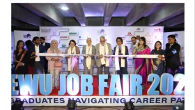 সৎ মানুষদের রাজনীতিতে ক্যারিয়ার গড়ার আহ্বান: উপদেষ্টা ফাওজুল কবির খান